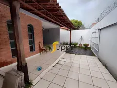 Casa com 4 Quartos para alugar, 250m² no Centro, Uberlândia - Foto 1