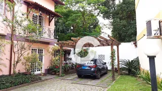 Casa de Condomínio com 4 Quartos à venda, 140m² no Pendotiba, Niterói - Foto 2