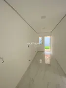 Casa com 3 Quartos à venda, 78m² no Jardim Tókio, Londrina - Foto 4