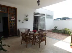 Casa com 3 Quartos à venda, 205m² no Centro, Araraquara - Foto 2