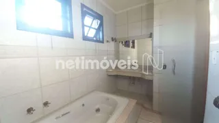 Casa com 4 Quartos à venda, 400m² no Três Barras, Contagem - Foto 24