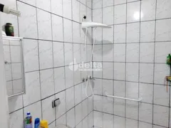 Casa com 2 Quartos à venda, 200m² no Marta Helena, Uberlândia - Foto 6