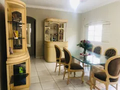 Casa com 3 Quartos à venda, 220m² no Coophamil, Cuiabá - Foto 5