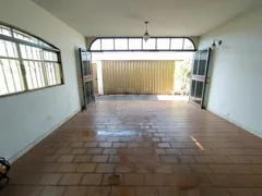 Casa com 4 Quartos para alugar, 474m² no Lidice, Uberlândia - Foto 43