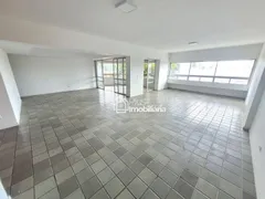 Apartamento com 4 Quartos para alugar, 310m² no Casa Forte, Recife - Foto 2