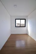 Apartamento com 3 Quartos para alugar, 115m² no Santo Inácio, Curitiba - Foto 15