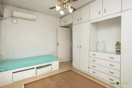 Casa com 3 Quartos à venda, 221m² no Santa Maria Goretti, Porto Alegre - Foto 19