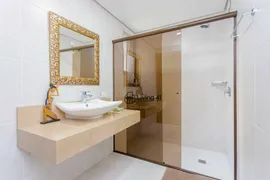 Apartamento com 4 Quartos para alugar, 179m² no Água Verde, Curitiba - Foto 17