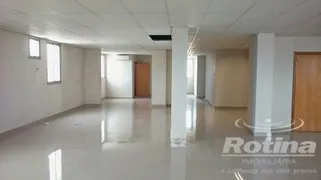 Conjunto Comercial / Sala para alugar, 22m² no Osvaldo Rezende, Uberlândia - Foto 9