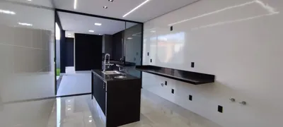 Casa com 3 Quartos à venda, 160m² no Jardim América, Goiânia - Foto 10