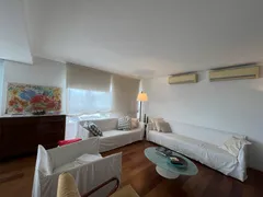 Cobertura com 3 Quartos para alugar, 252m² no América, Joinville - Foto 2
