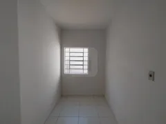 Casa com 4 Quartos para alugar, 220m² no Nossa Senhora Aparecida, Uberlândia - Foto 25