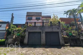 Casa com 3 Quartos à venda, 360m² no Petrópolis, Porto Alegre - Foto 38