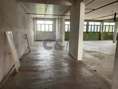 Galpão / Depósito / Armazém para venda ou aluguel, 1077m² no Socorro, São Paulo - Foto 1