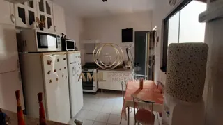 Casa com 3 Quartos à venda, 315m² no Vila Zezé, Jacareí - Foto 9