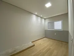 Casa com 3 Quartos à venda, 211m² no Santa Mônica, Uberlândia - Foto 14