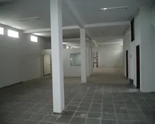 Conjunto Comercial / Sala para alugar, 500m² no Vila Paraíso, Itaguaí - Foto 4