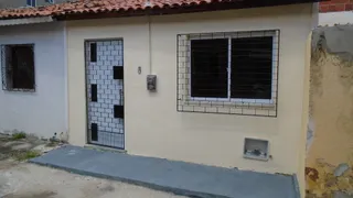 Casa com 2 Quartos para alugar, 47m² no Alagadiço Novo, Fortaleza - Foto 1