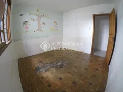 Casa com 4 Quartos à venda, 195m² no Jardim Itú Sabará, Porto Alegre - Foto 16