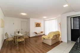 Apartamento com 2 Quartos para alugar, 82m² no Cristo Rei, Curitiba - Foto 2