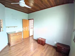 Casa com 4 Quartos à venda, 230m² no Ipiranga, Belo Horizonte - Foto 12