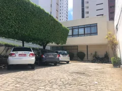 Prédio Inteiro com 10 Quartos para alugar, 630m² no Petrópolis, Natal - Foto 1