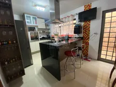 Casa com 4 Quartos à venda, 271m² no Jardim Marivan, Araraquara - Foto 18