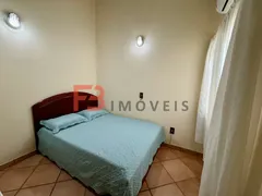 Casa com 2 Quartos para alugar, 120m² no Bombas, Bombinhas - Foto 17