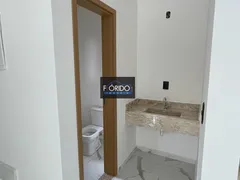 Casa com 3 Quartos à venda, 210m² no Vila Petropolis, Atibaia - Foto 9