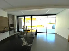Casa de Condomínio com 4 Quartos à venda, 297m² no Residencial Parque Mendanha, Goiânia - Foto 2