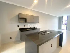 Casa de Condomínio com 3 Quartos para alugar, 164m² no Loteamento Residencial Morada do Visconde, Tremembé - Foto 4