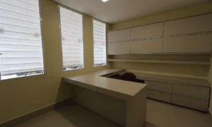 Casa com 5 Quartos para alugar, 500m² no Jardins Madri, Goiânia - Foto 5