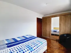Apartamento com 3 Quartos para alugar, 164m² no Moinhos de Vento, Porto Alegre - Foto 9