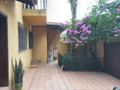 Casa de Vila com 3 Quartos à venda, 472m² no Jardim América, Taboão da Serra - Foto 3