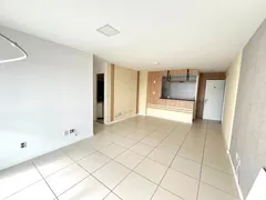 Apartamento com 3 Quartos para alugar, 88m² no Calhau, São Luís - Foto 4