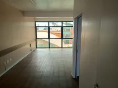 Conjunto Comercial / Sala para alugar, 70m² no Menino Deus, Porto Alegre - Foto 17