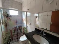 Casa com 3 Quartos à venda, 200m² no Granada, Uberlândia - Foto 8