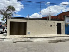 Casa com 3 Quartos à venda, 280m² no Novo Mondubim, Fortaleza - Foto 1