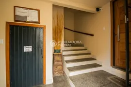 Cobertura com 2 Quartos para alugar, 130m² no Teresópolis, Porto Alegre - Foto 35