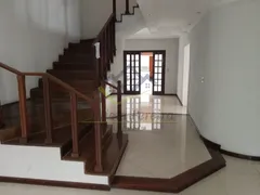 Sobrado com 4 Quartos à venda, 330m² no Jardim Suzano, Suzano - Foto 2