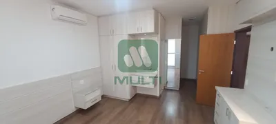 Casa de Condomínio com 3 Quartos à venda, 250m² no Jardim Karaíba, Uberlândia - Foto 9