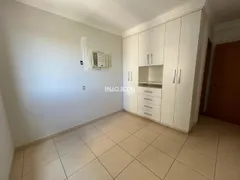 Apartamento com 3 Quartos para alugar, 137m² no Jardim Irajá, Ribeirão Preto - Foto 24