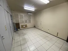 Loja / Salão / Ponto Comercial com 11 Quartos para alugar, 390m² no Joaquim Tavora, Fortaleza - Foto 37