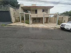 Sobrado com 4 Quartos para alugar, 425m² no Vigilato Pereira, Uberlândia - Foto 1