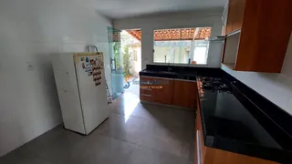 Casa com 4 Quartos à venda, 167m² no Concórdia, Belo Horizonte - Foto 3