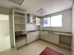 Apartamento com 3 Quartos para alugar, 10m² no Osvaldo Rezende, Uberlândia - Foto 15