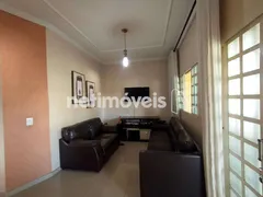 Casa com 3 Quartos à venda, 323m² no Três Barras, Contagem - Foto 4