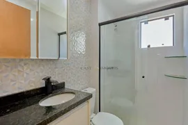 Apartamento com 2 Quartos para alugar, 60m² no Parolin, Curitiba - Foto 2