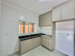 Casa com 3 Quartos para alugar, 130m² no Jardim dos Pinheiros, Atibaia - Foto 11