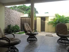 Casa com 4 Quartos à venda, 254m² no Jardim das Oliveiras, Fortaleza - Foto 3